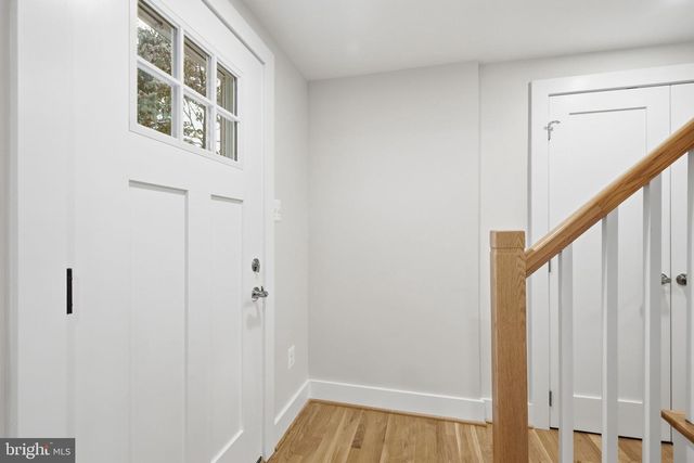 8215 BUCKNELL DR, Vienna, VA 22180