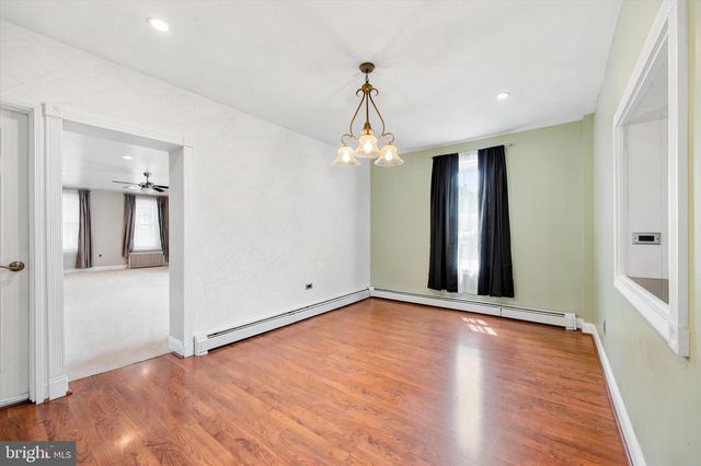 712 E HECTOR ST, Conshohocken, PA 19428