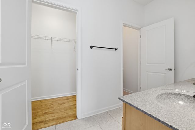 624 E Walnut Street 39, Indianapolis, IN 46204