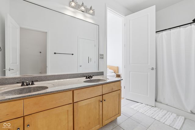 624 E Walnut Street 39, Indianapolis, IN 46204