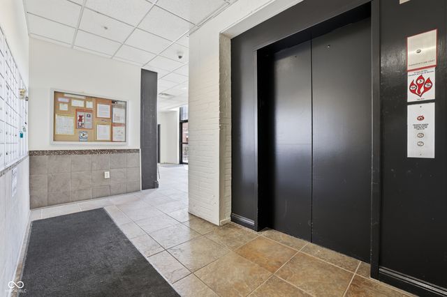 624 E Walnut Street 39, Indianapolis, IN 46204