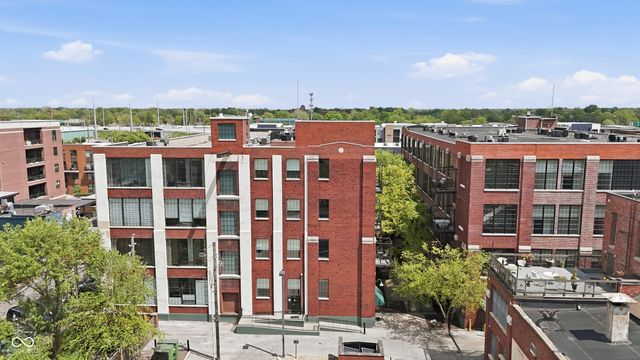 624 E Walnut Street 39, Indianapolis, IN 46204