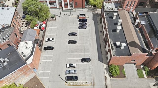 624 E Walnut Street 39, Indianapolis, IN 46204