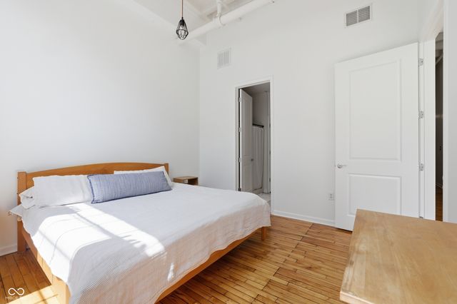 624 E Walnut Street 39, Indianapolis, IN 46204