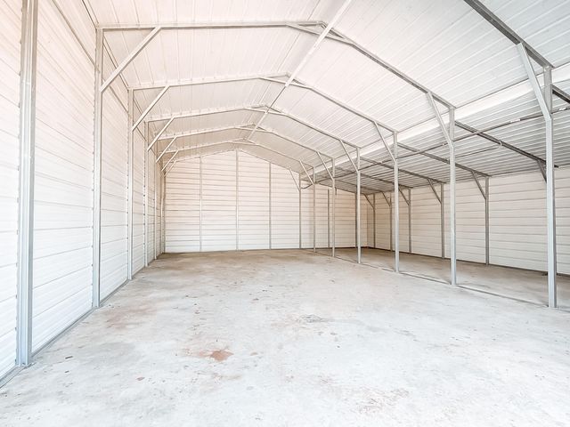 214 Hunters Hill Road, Oakhurst, TX 77359