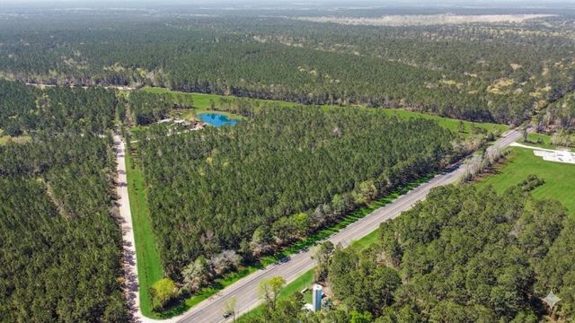 214 Hunters Hill Road, Oakhurst, TX 77359