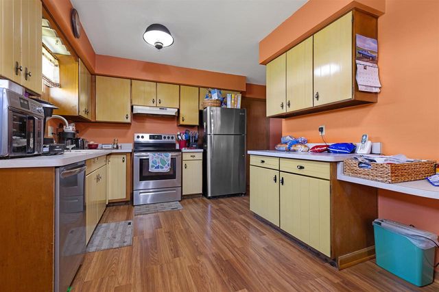 621 E Holly Road, Beloit, WI 53511