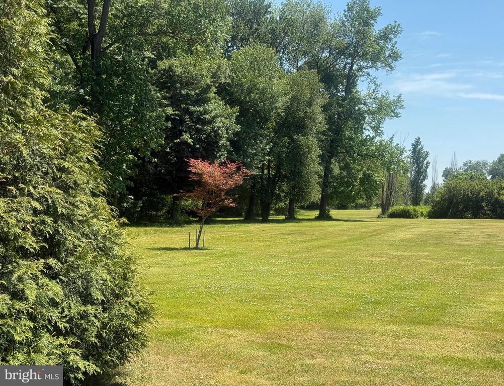 Image 4 of property listing at 1420 BARCLAY RD, Barclay, MD 21607