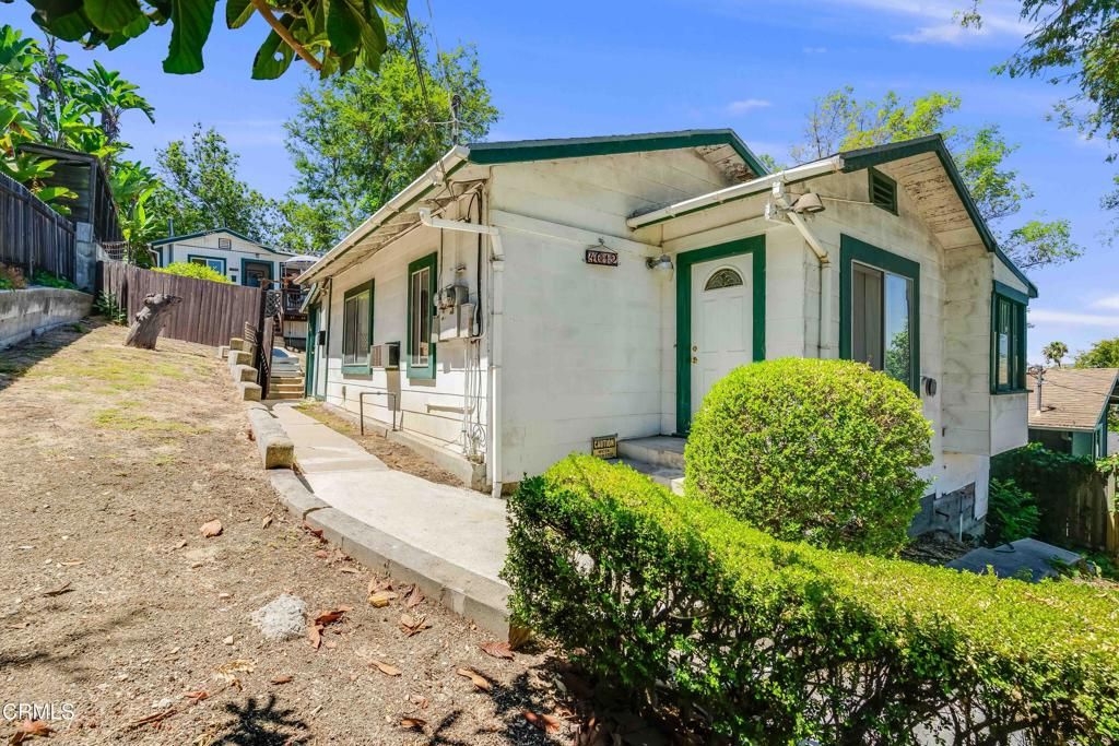 Image 1 of property listing at 4012 Clayton Avenue W, Los Angeles, CA 90027
