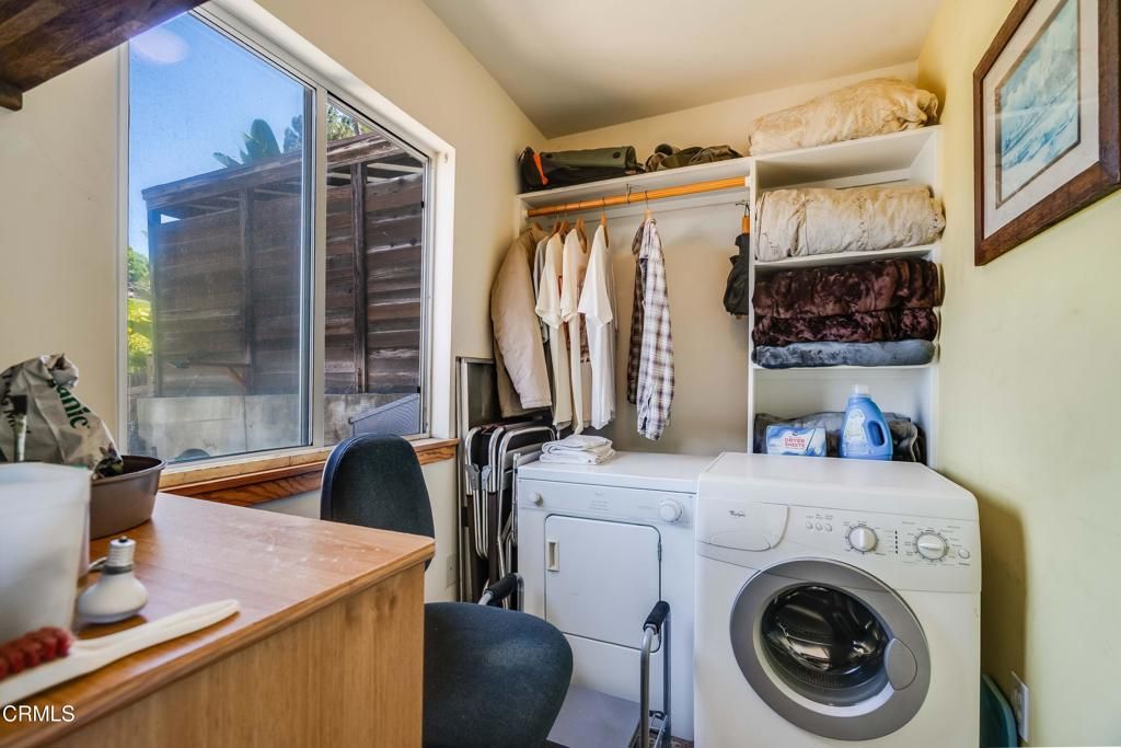 Image 27 of property listing at 4012 Clayton Avenue W, Los Angeles, CA 90027