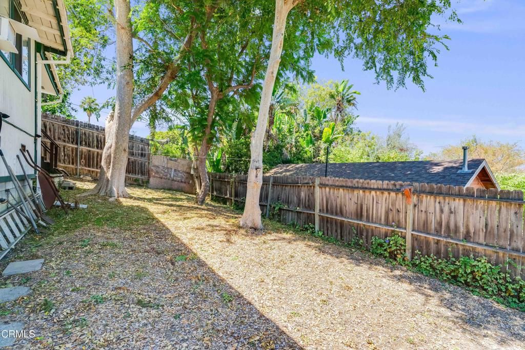 Image 28 of property listing at 4012 Clayton Avenue W, Los Angeles, CA 90027
