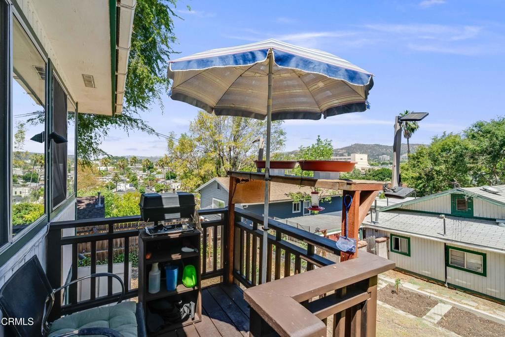 Image 35 of property listing at 4012 Clayton Avenue W, Los Angeles, CA 90027