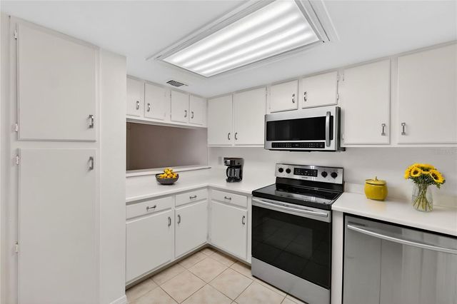 625 TRINIDAD COURT 625, Winter Park, FL 32792