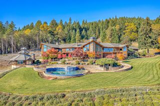 6380 Tunnel Loop Road, Grants Pass, OR 97526