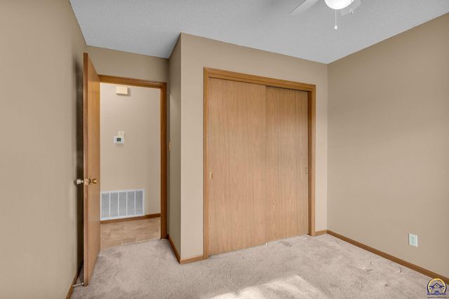 5055 W 117th ST, Carbondale, KS 66414