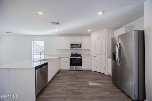 334 W PASEO CROSSING Lane, Coolidge, AZ 85128