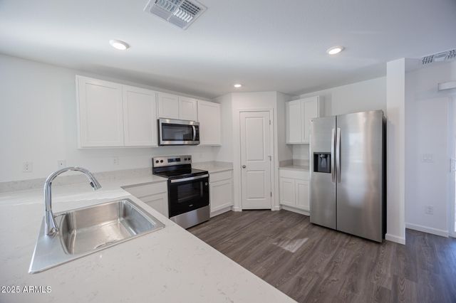 334 W PASEO CROSSING Lane, Coolidge, AZ 85128