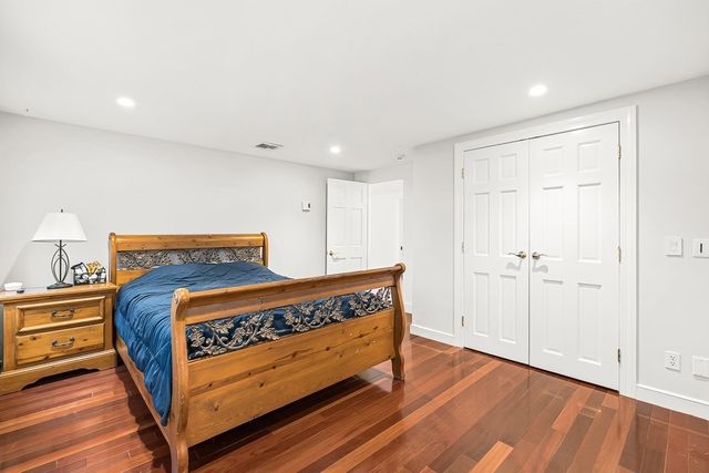 21 Amberwood Dr, Winchester, MA 01890