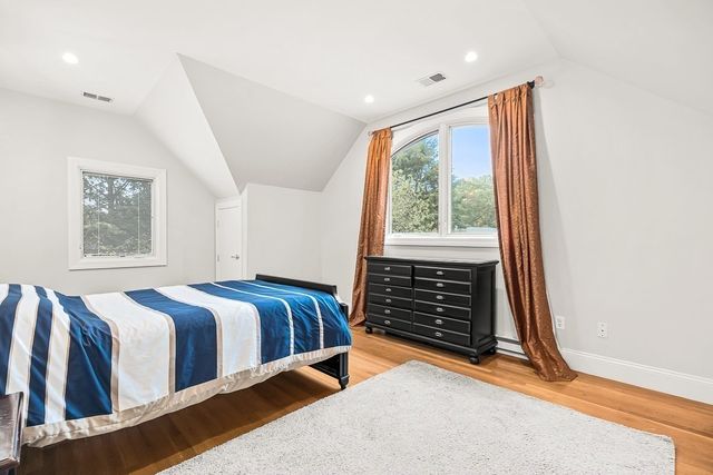 21 Amberwood Dr, Winchester, MA 01890