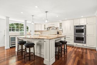21 Amberwood Dr, Winchester, MA 01890