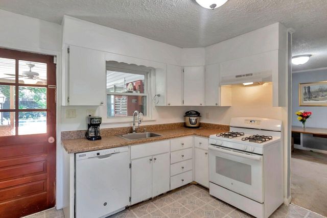 17 NW Highland Drive, Fort Walton Beach, FL 32548