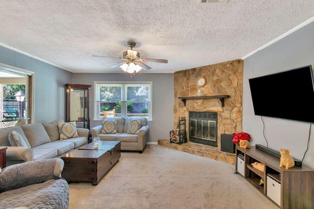17 NW Highland Drive, Fort Walton Beach, FL 32548