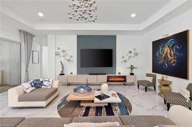 12097 Eucalyptus WAY, Naples, FL 34120