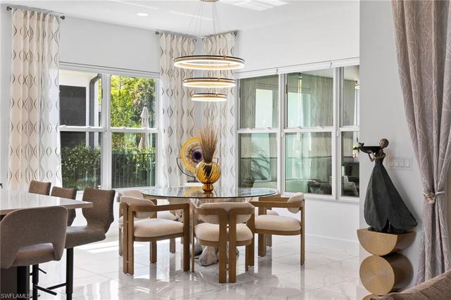 12097 Eucalyptus WAY, Naples, FL 34120