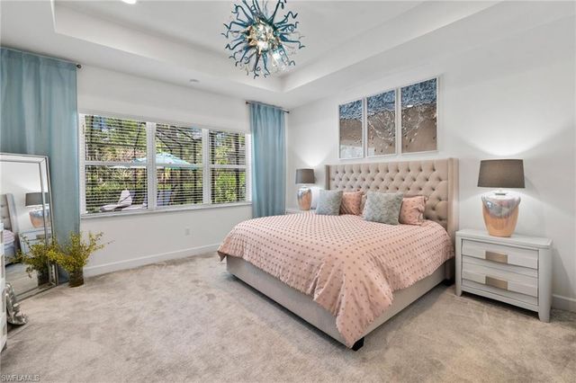 12097 Eucalyptus WAY, Naples, FL 34120