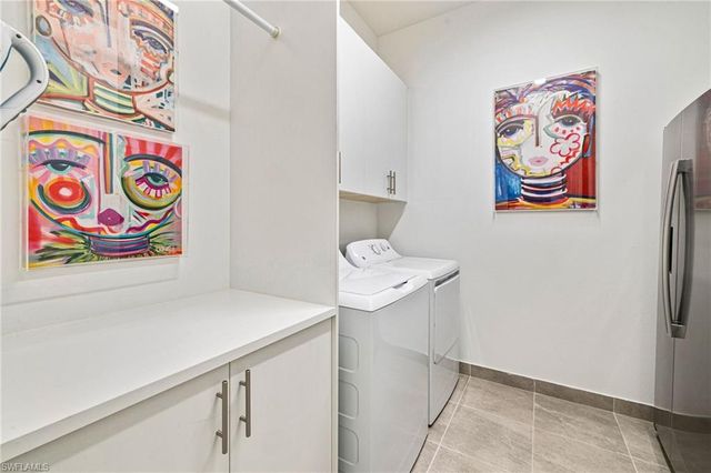 12097 Eucalyptus WAY, Naples, FL 34120