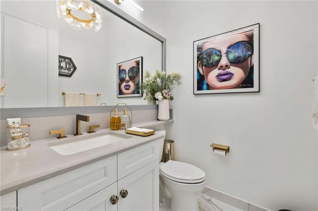 12097 Eucalyptus WAY, Naples, FL 34120