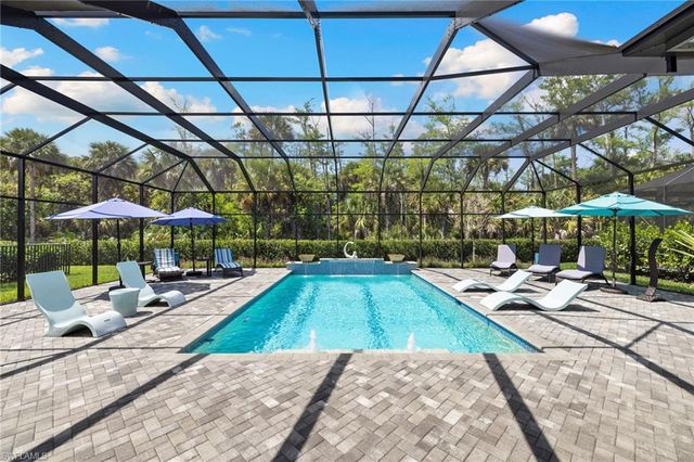 12097 Eucalyptus WAY, Naples, FL 34120