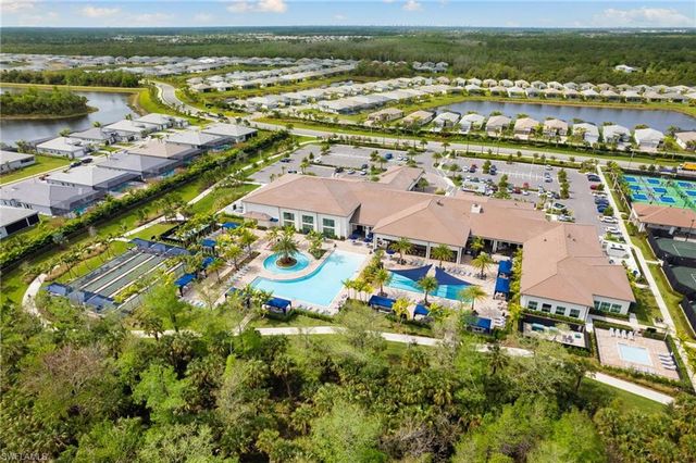 12097 Eucalyptus WAY, Naples, FL 34120