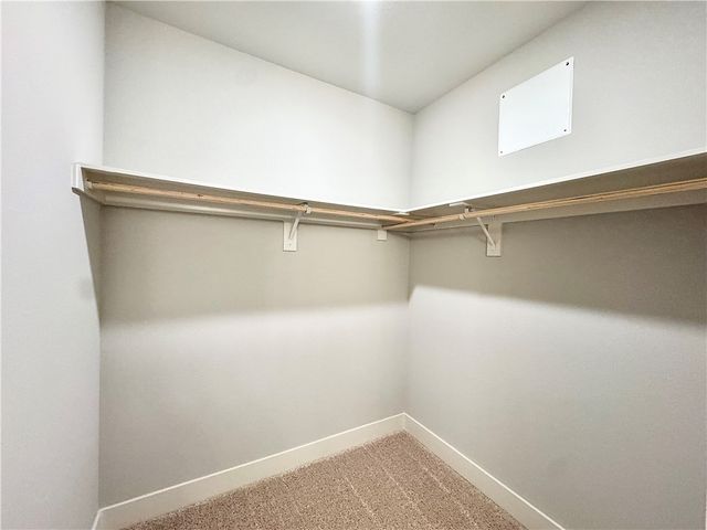 905 NE Heights Lane, Bentonville, AR 72712