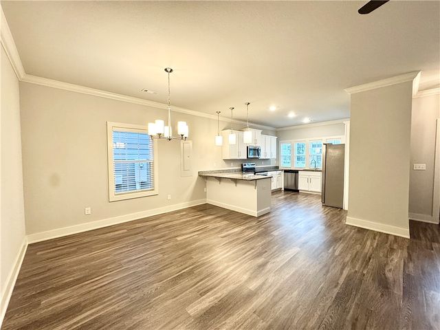 905 NE Heights Lane, Bentonville, AR 72712