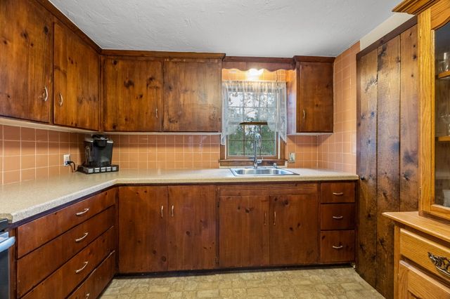 21 Princes Street, Harwich, MA 02645