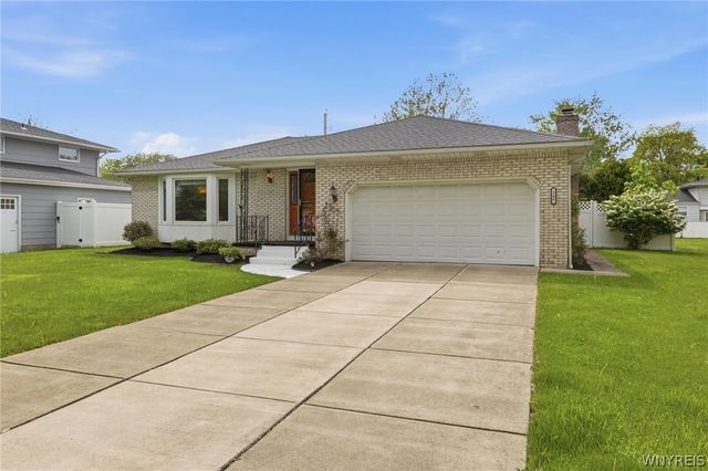 246 Willow Green Drive, Amherst, NY 14228