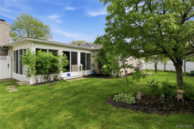 246 Willow Green Drive, Amherst, NY 14228