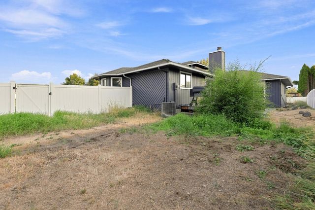3618 S Loretta Dr, Spokane, WA 99206