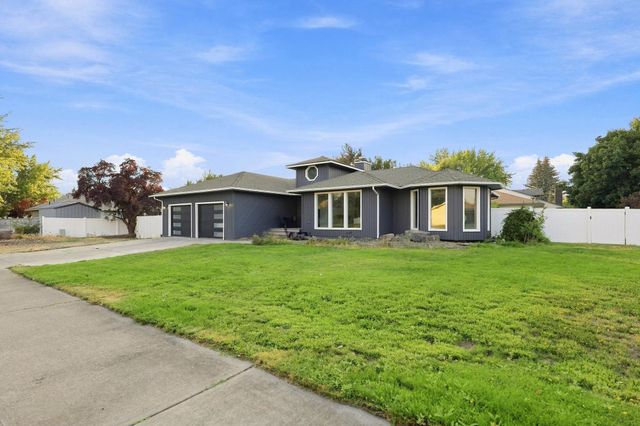 3618 S Loretta Dr, Spokane, WA 99206