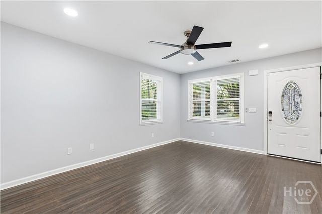 701 E 35th Street, Savannah, GA 31401