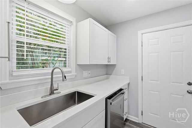 701 E 35th Street, Savannah, GA 31401