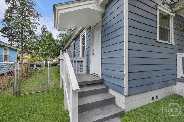 701 E 35th Street, Savannah, GA 31401