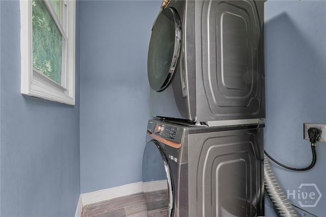 701 E 35th Street, Savannah, GA 31401