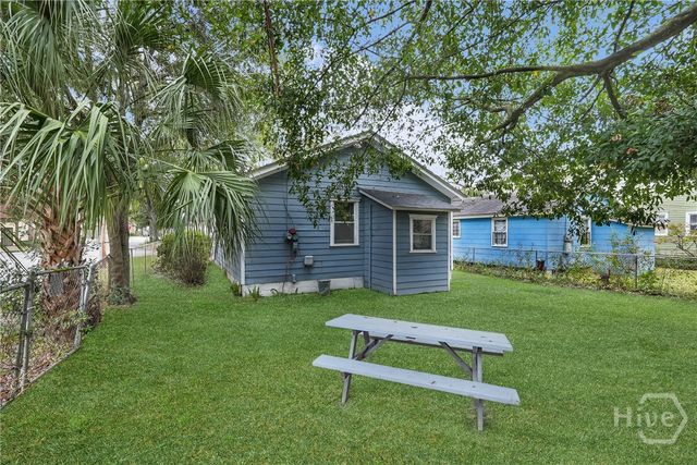 701 E 35th Street, Savannah, GA 31401