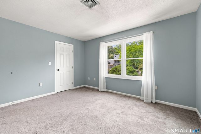 16 Braintree Court 16, Suffield, CT 06078