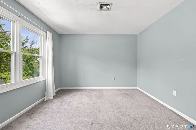 16 Braintree Court 16, Suffield, CT 06078