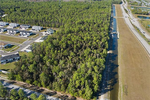 Whitaker RD, Naples, FL 34112