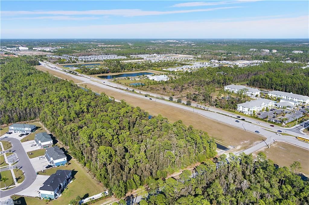Whitaker RD, NAPLES, FL 34112 — photo 2