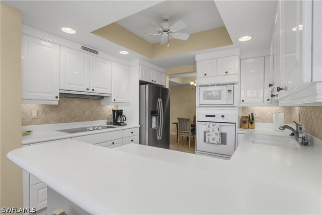 7225 Pelican Bay BLVD 204, Naples, FL 34108